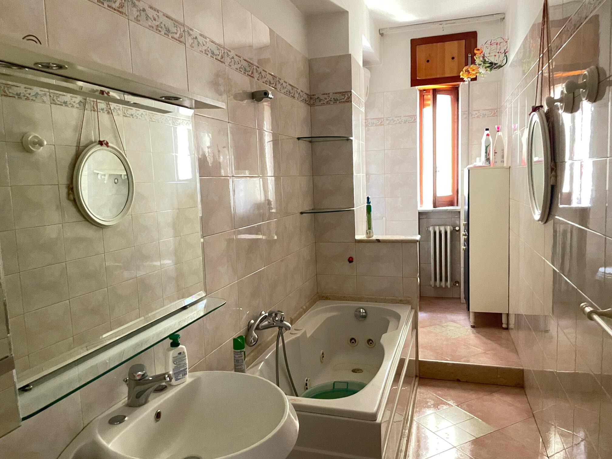 APPARTAMENTO CON ASCENSORE GINOSA