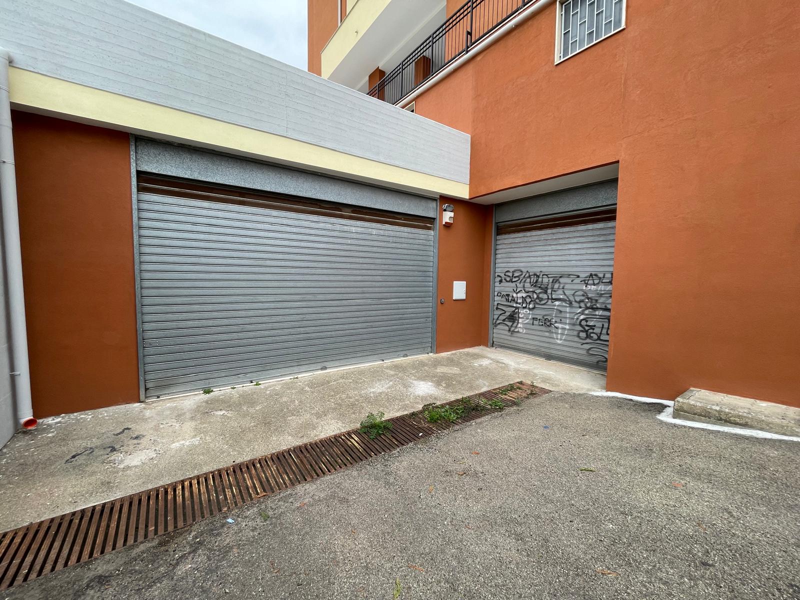 LOCALE GARAGE – DEPOSITO GINOSA