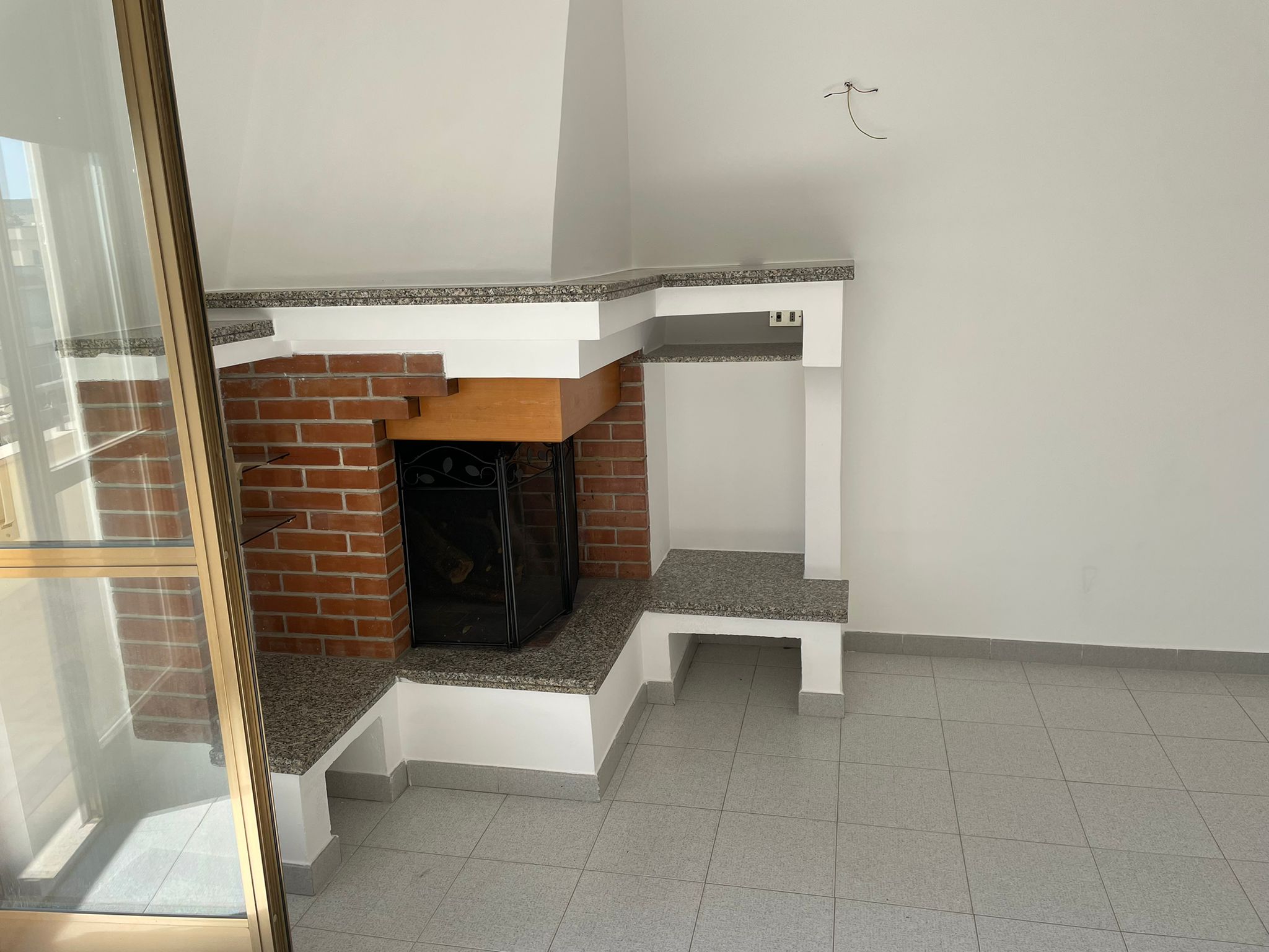 APPARTAMENTO IN PERIFERIA GINOSA
