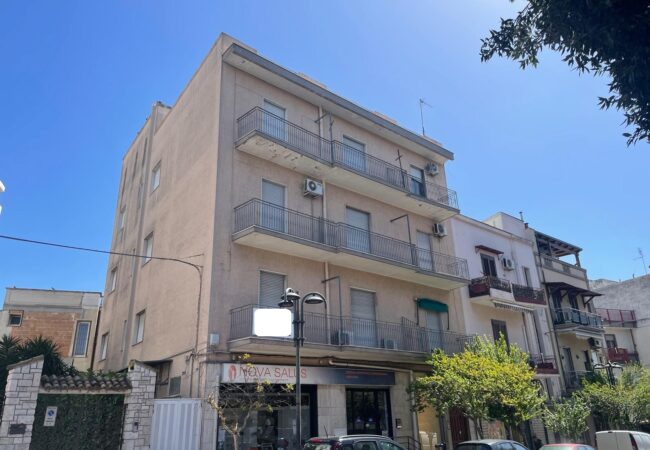 APPARTAMENTO PIANO PRIMO GINOSA VIA TAGLIAMENTO