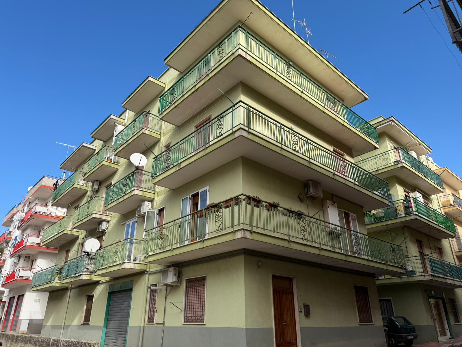 APPARTAMENTO GINOSA VIA CURIEL