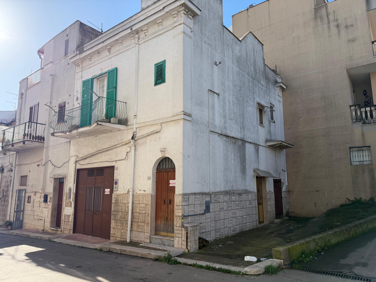 ABITAZIONE INDIPENDENTE CON GARAGE GINOSA