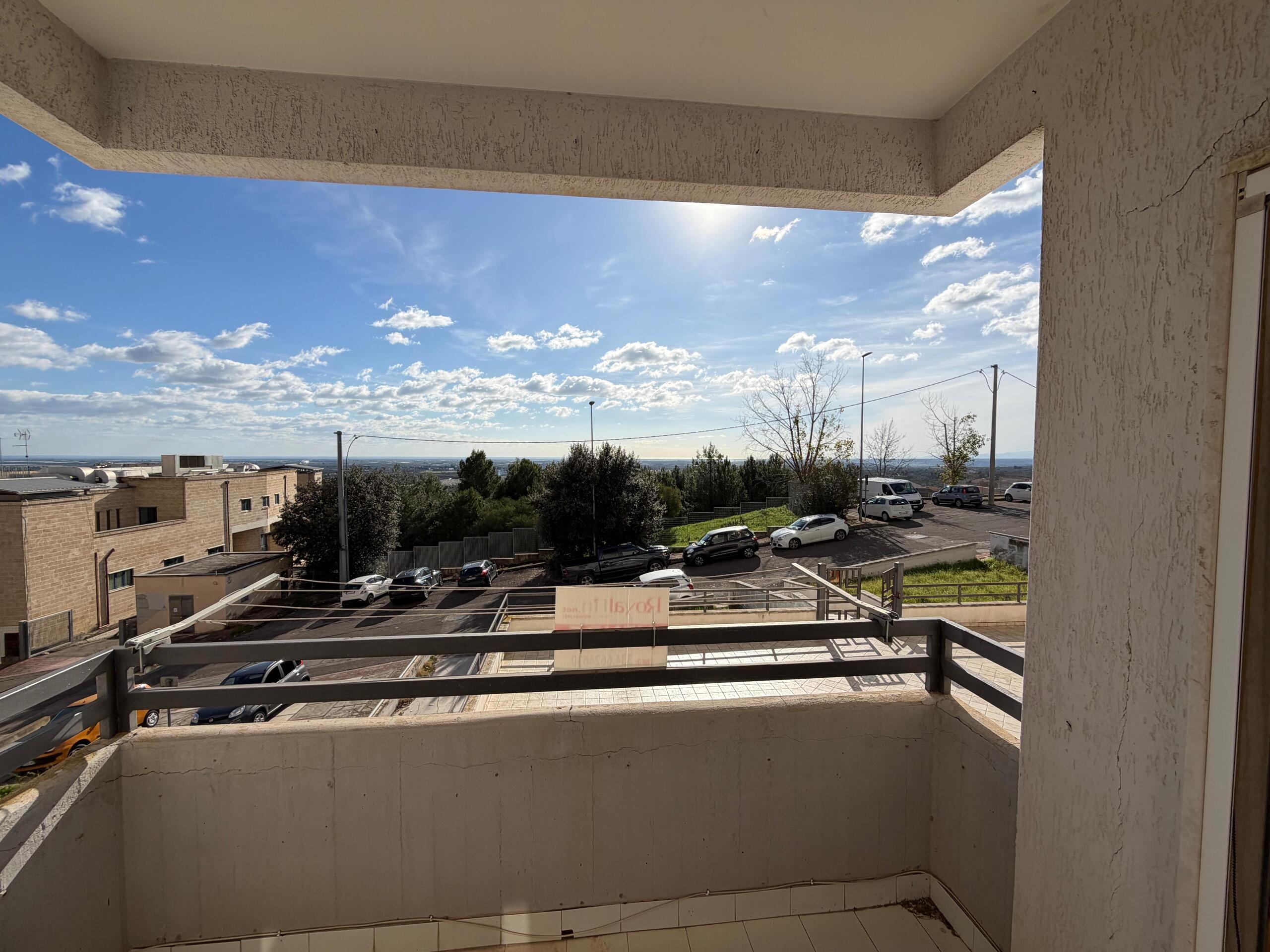 APPARTAMENTO CON BOX AUTO GINOSA