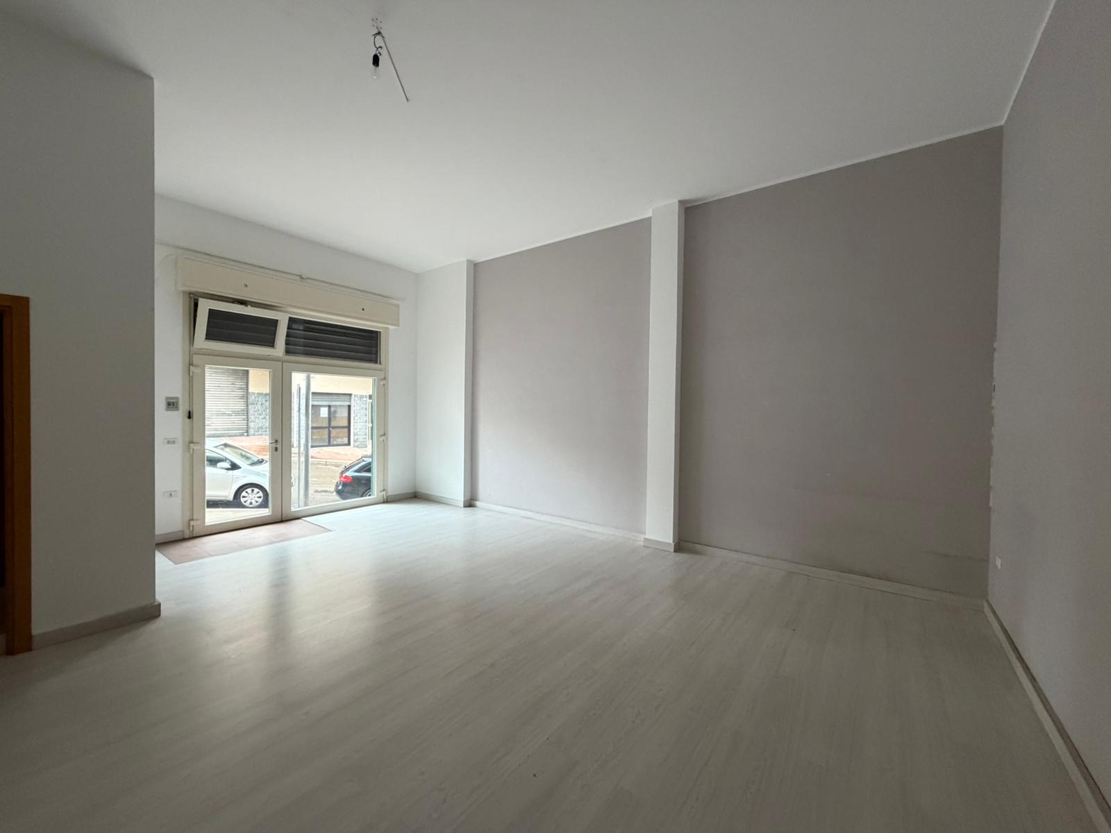 LOCALE COMMERCIALE GINOSA