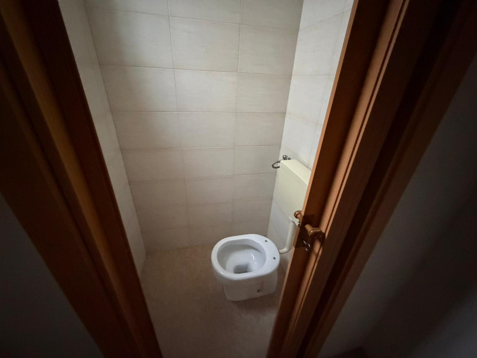 LOCALE COMMERCIALE GINOSA