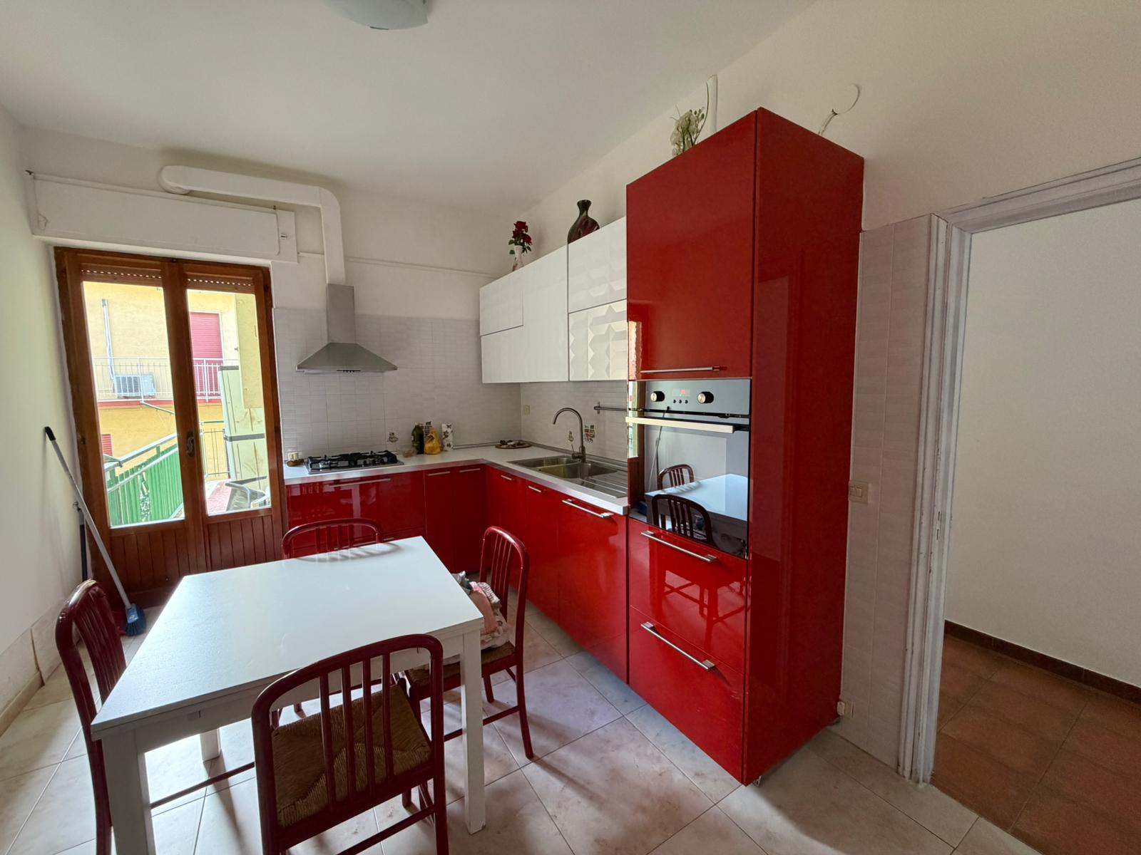 APPARTAMENTO GINOSA VIA CURIEL