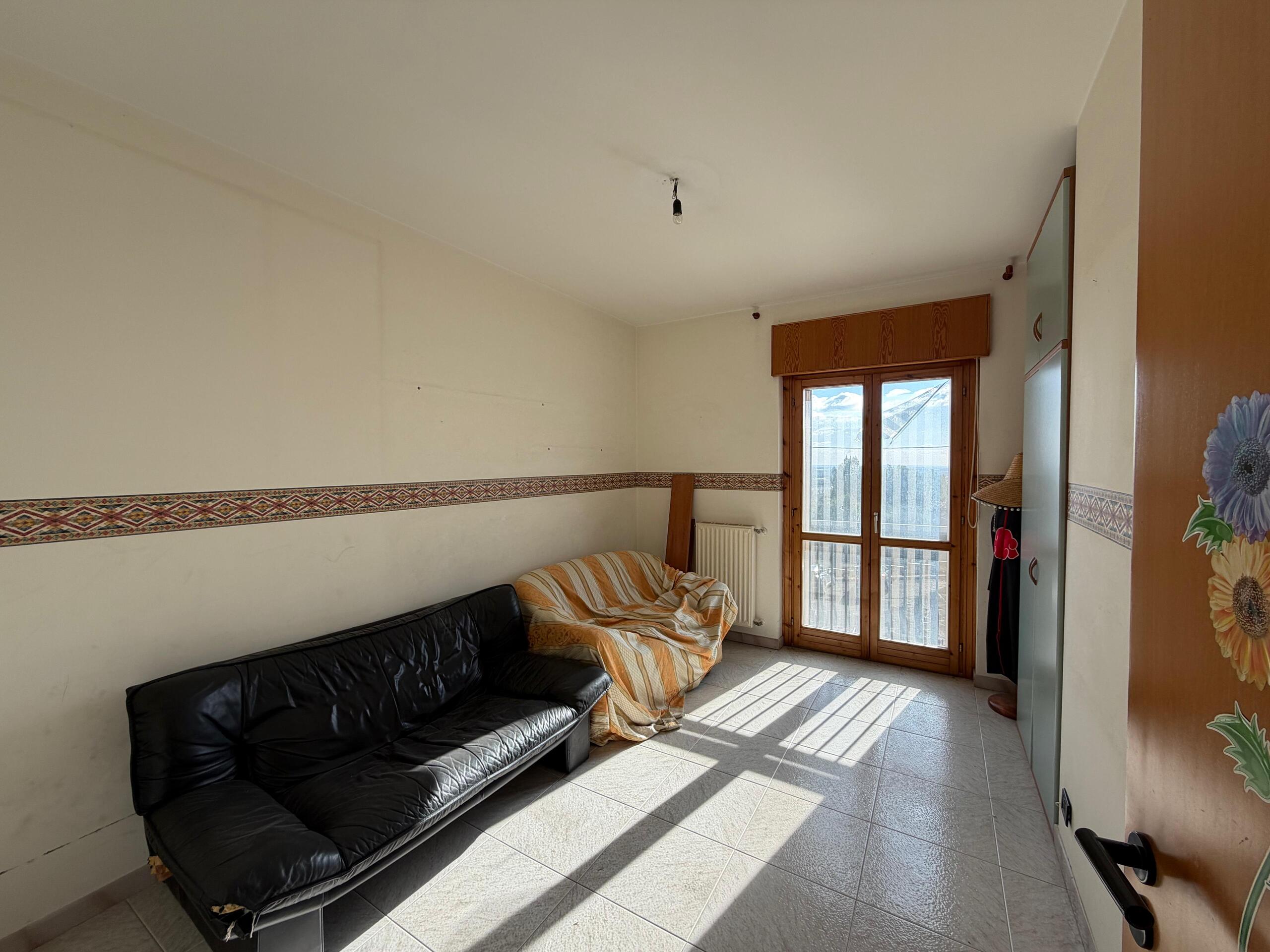 APPARTAMENTO CON BOX AUTO GINOSA