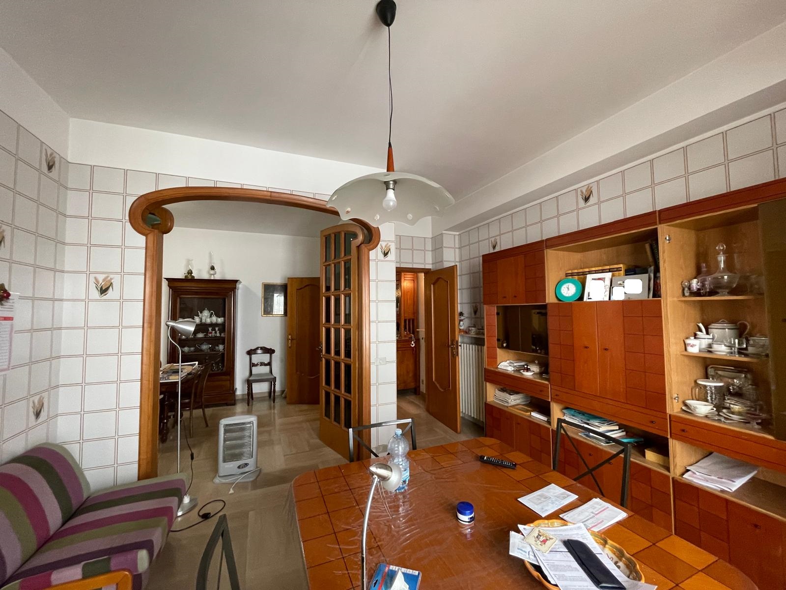 APPARTAMENTO E GARAGE ZONA CENTRO GINOSA