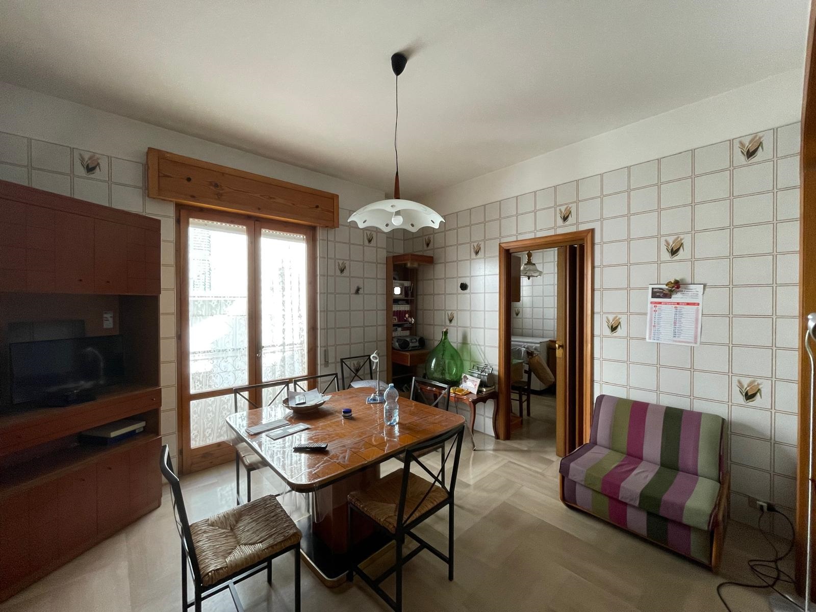 APPARTAMENTO E GARAGE ZONA CENTRO GINOSA