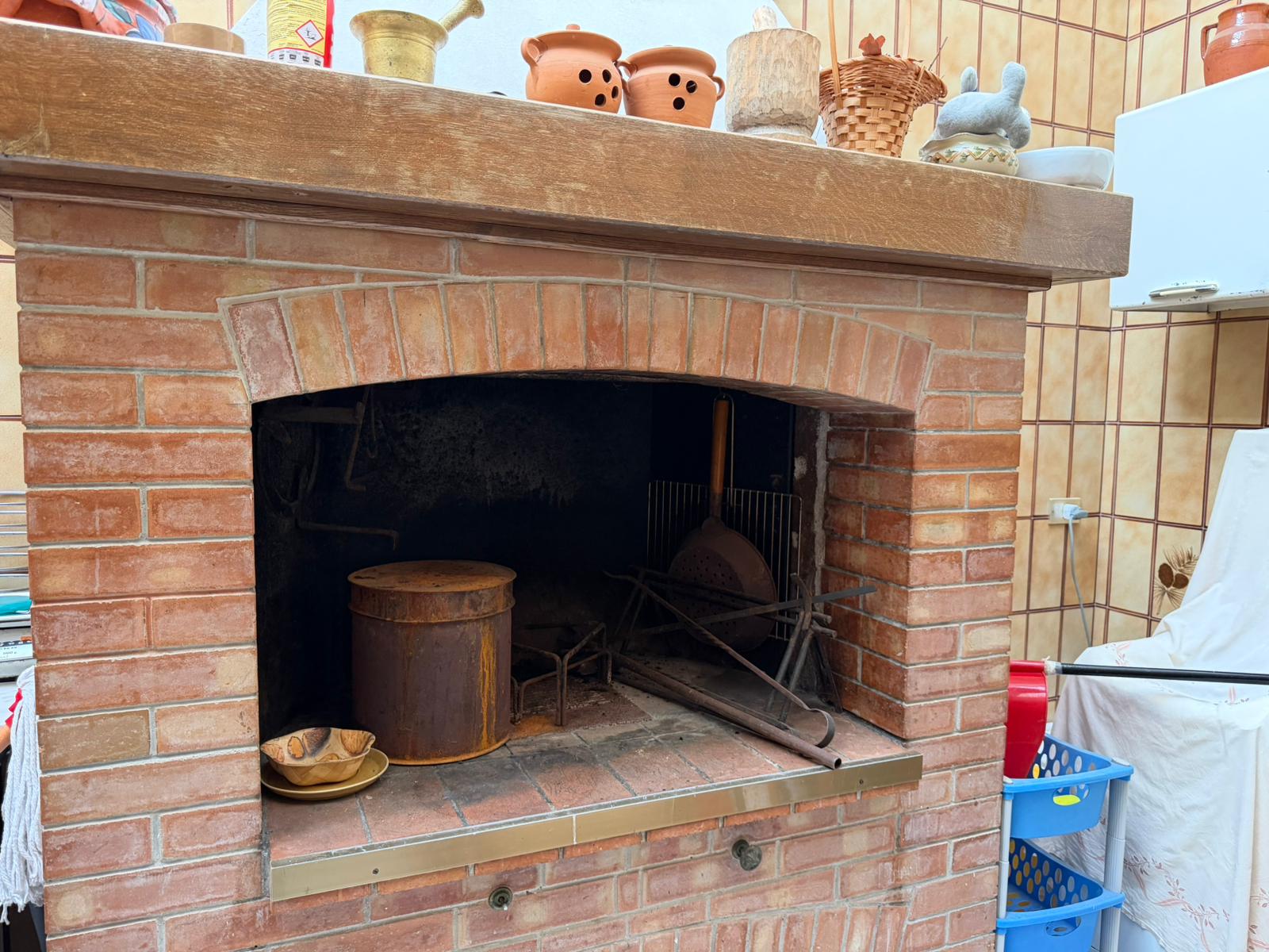 STABILE INDIPENDENTE GINOSA