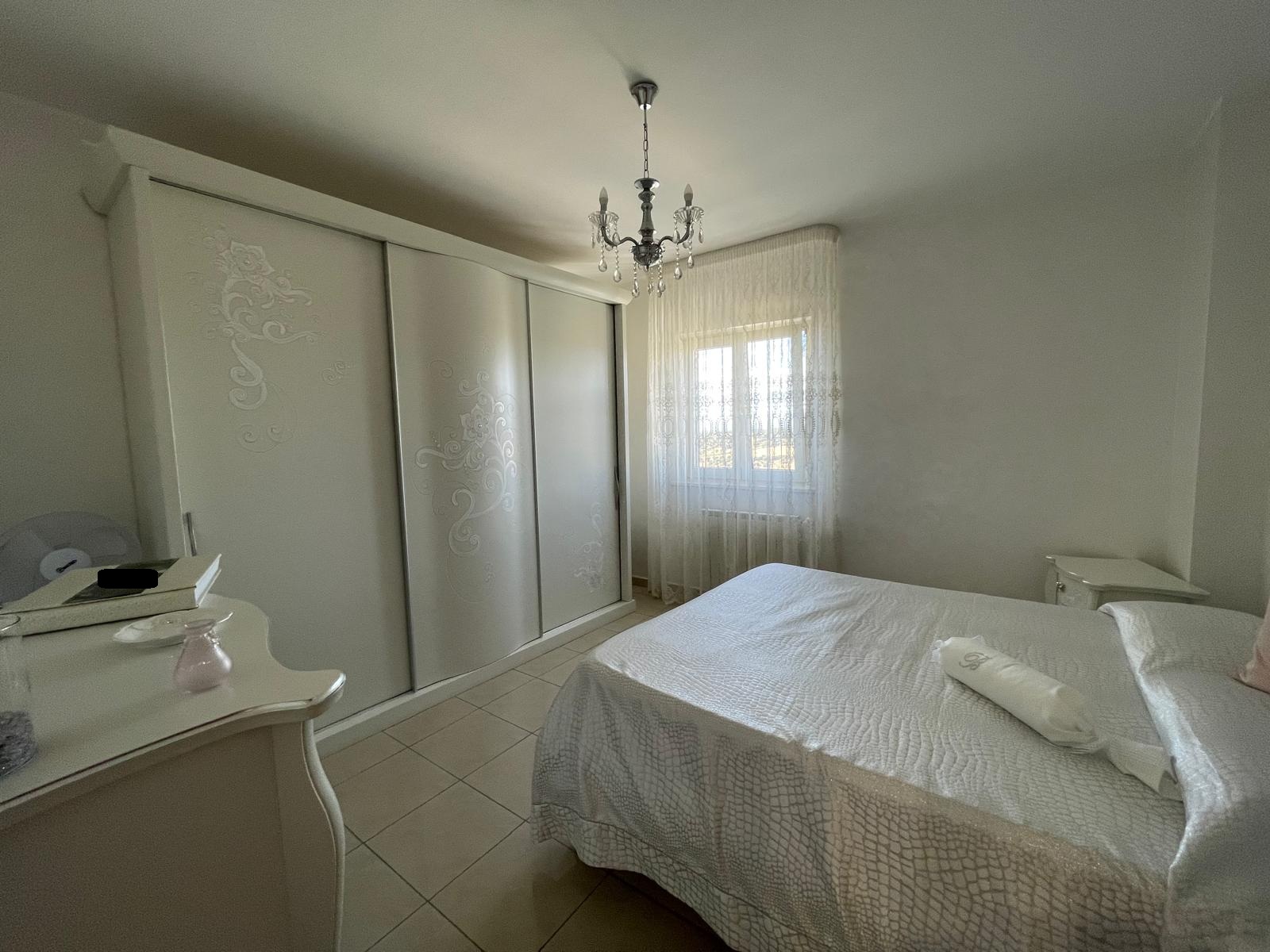 APPARTAMENTO CON BOX AUTO ZONA POGGIO