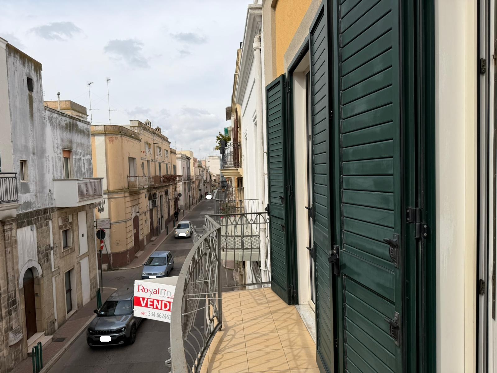 INTERO STABILE GINOSA