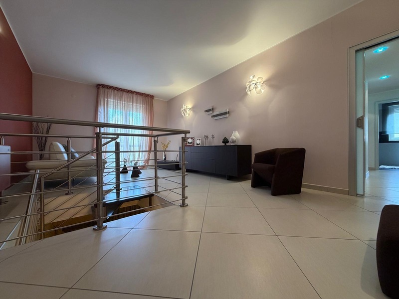 APPARTAMENTO CON GARAGE E TAVERNETTA GINOSA