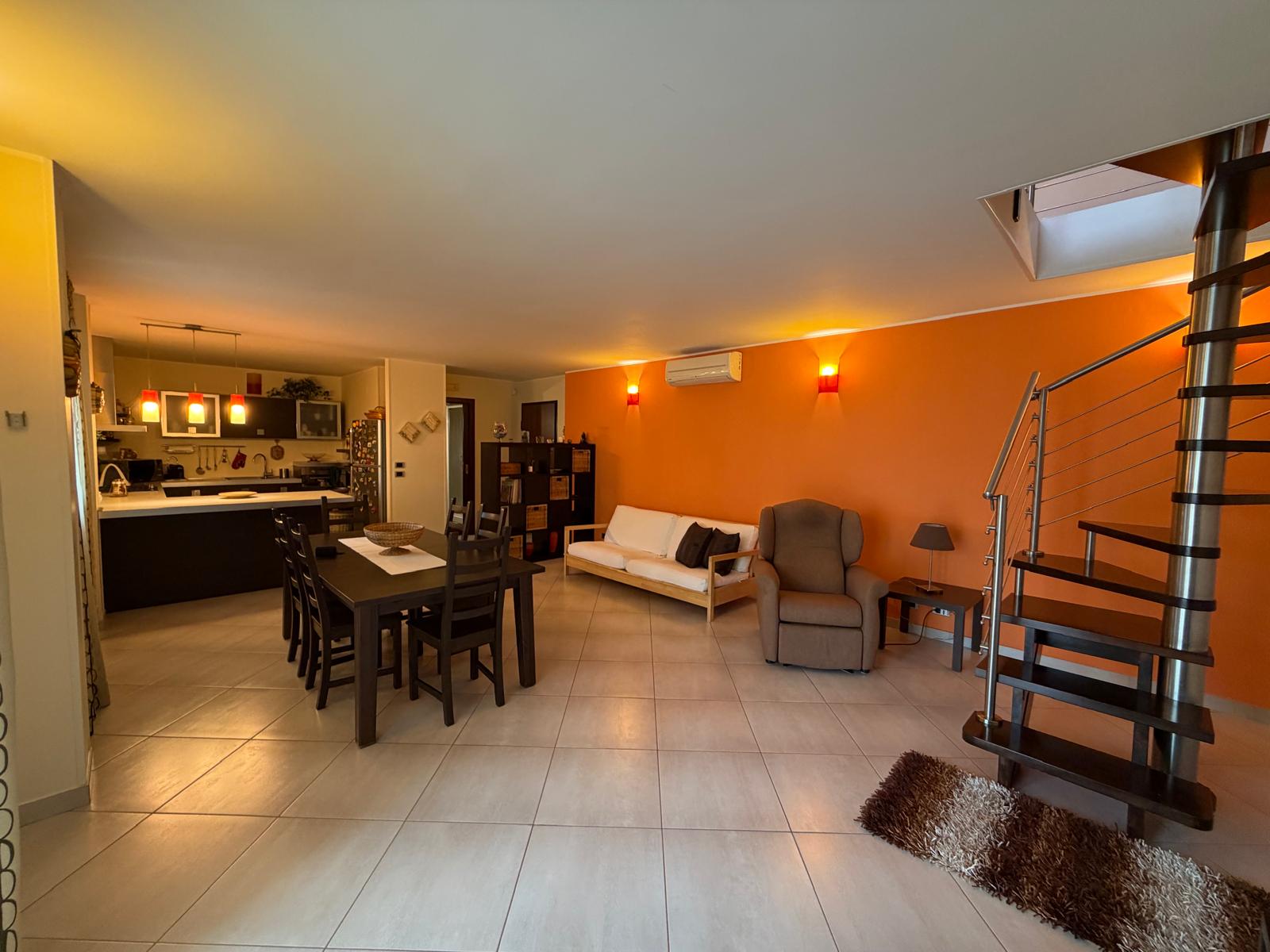 APPARTAMENTO CON GARAGE E TAVERNETTA GINOSA