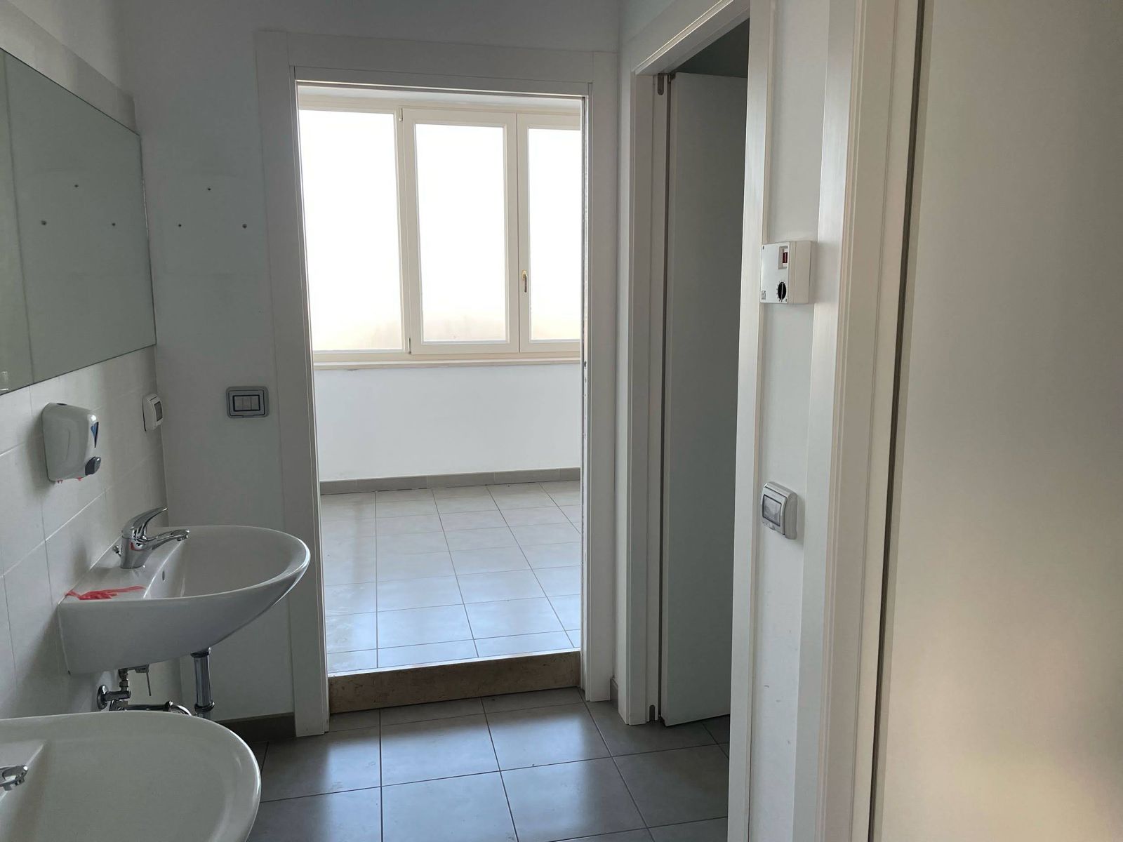 IMMOBILE AD USO PALESTRA, UFFICIO O COMMERCIALE – GINOSA