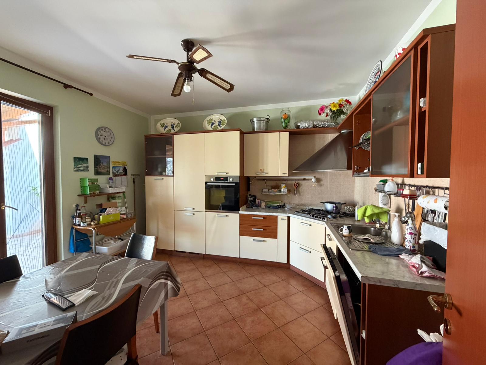 APPARTAMENTO CON MANSARDA E GARAGE