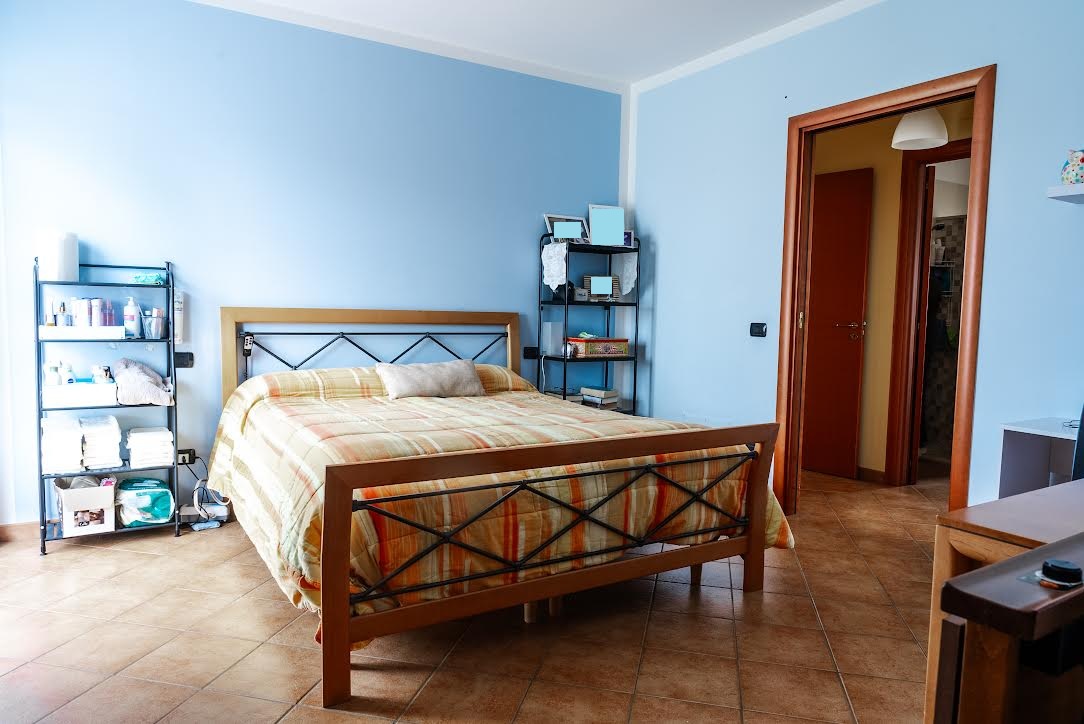 APPARTAMENTO CON MANSARDA E GARAGE