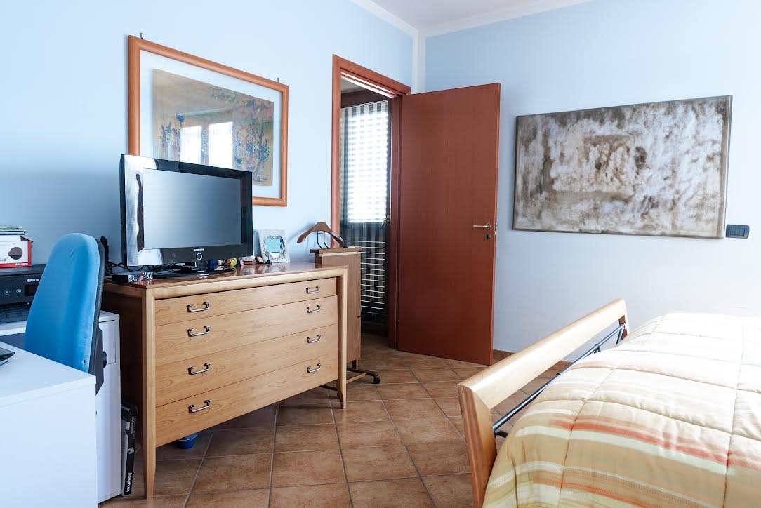 APPARTAMENTO CON MANSARDA E GARAGE