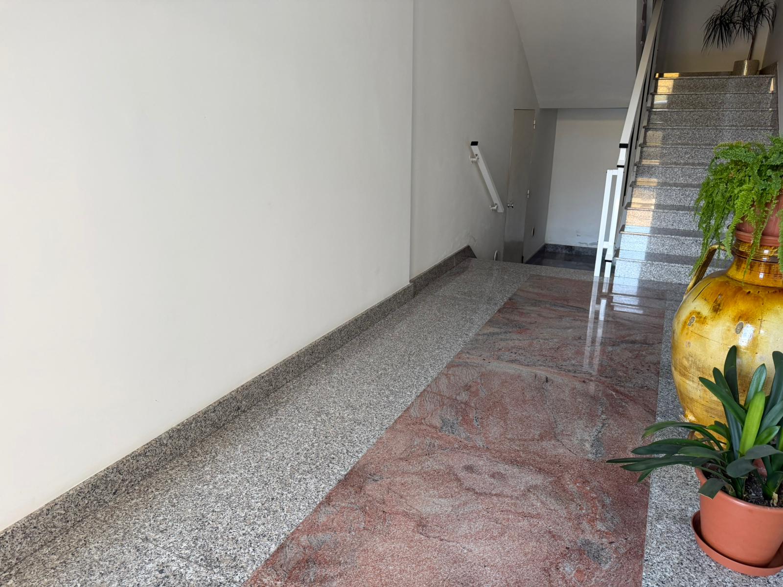 APPARTAMENTO CON GARAGE GINOSA