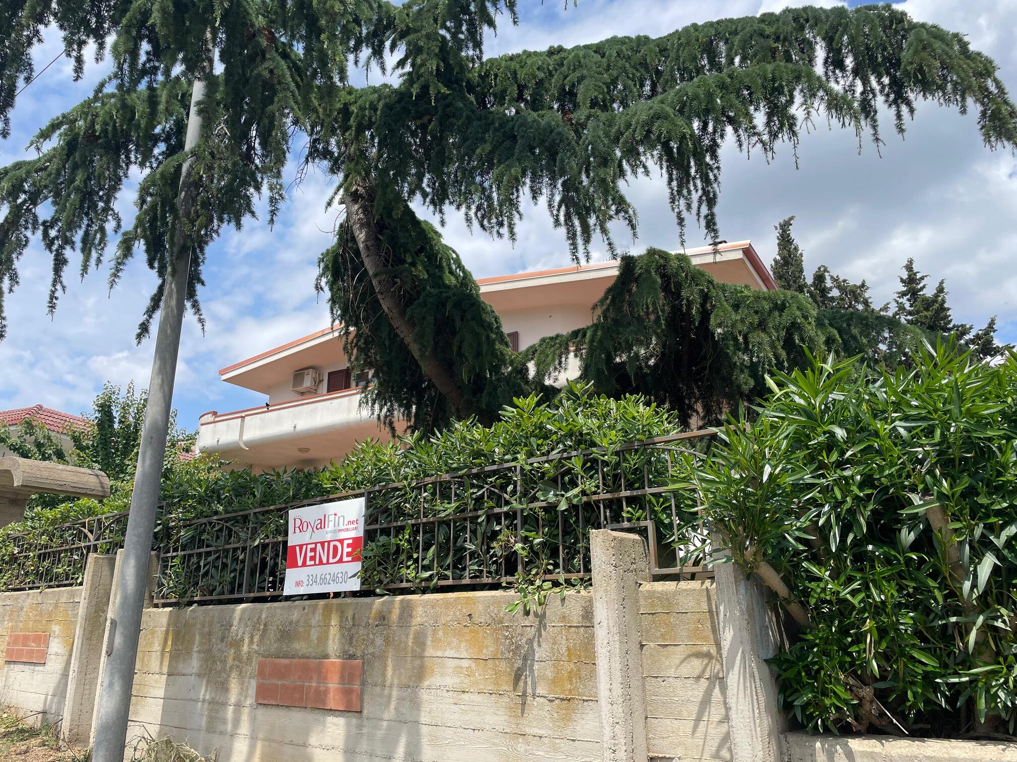 VILLA IN PERIFERIA A GINOSA