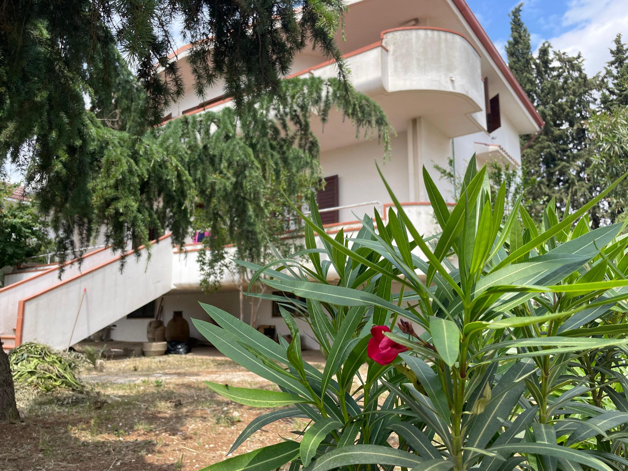 VILLA IN PERIFERIA A GINOSA