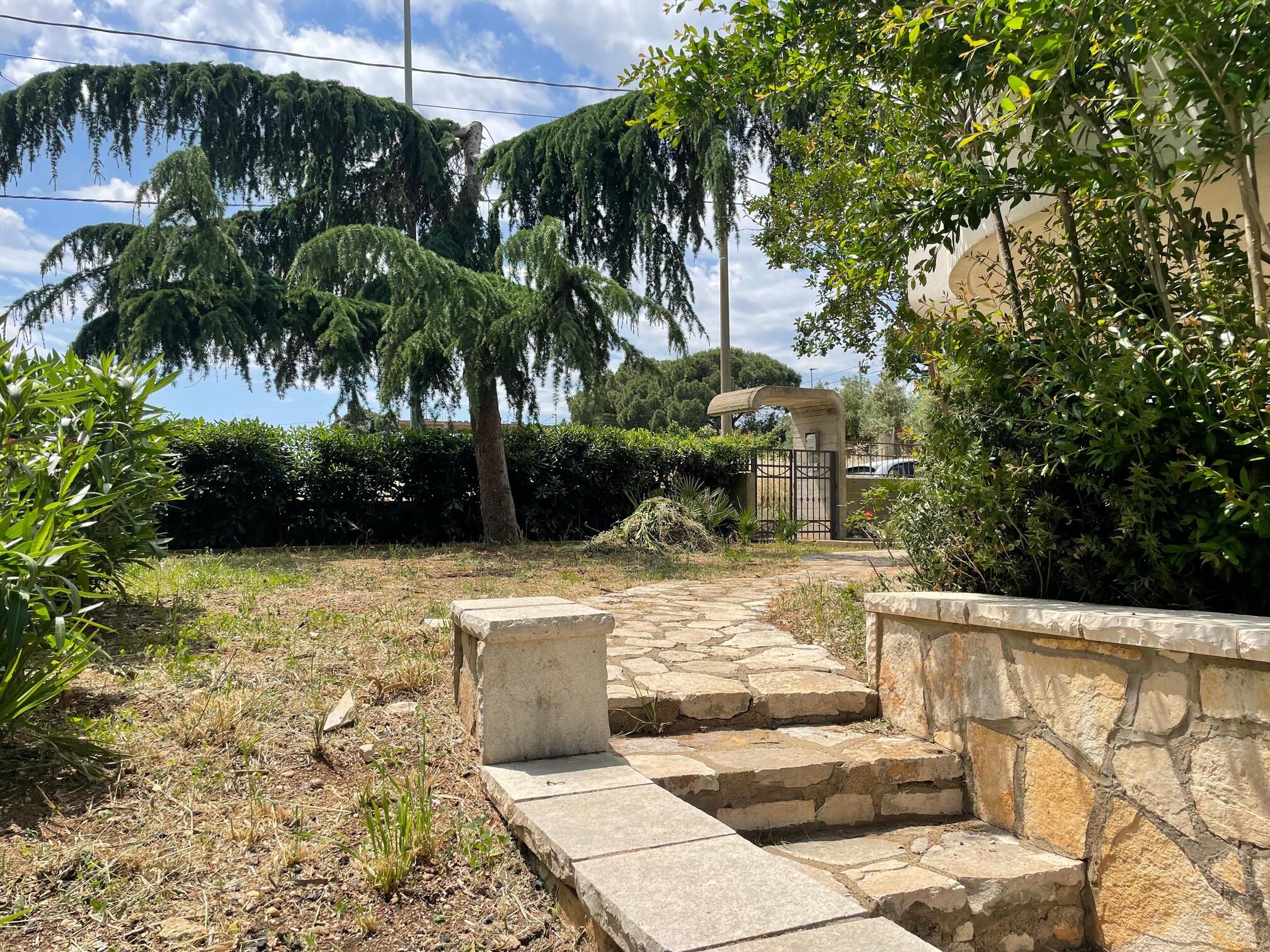 VILLA IN PERIFERIA A GINOSA