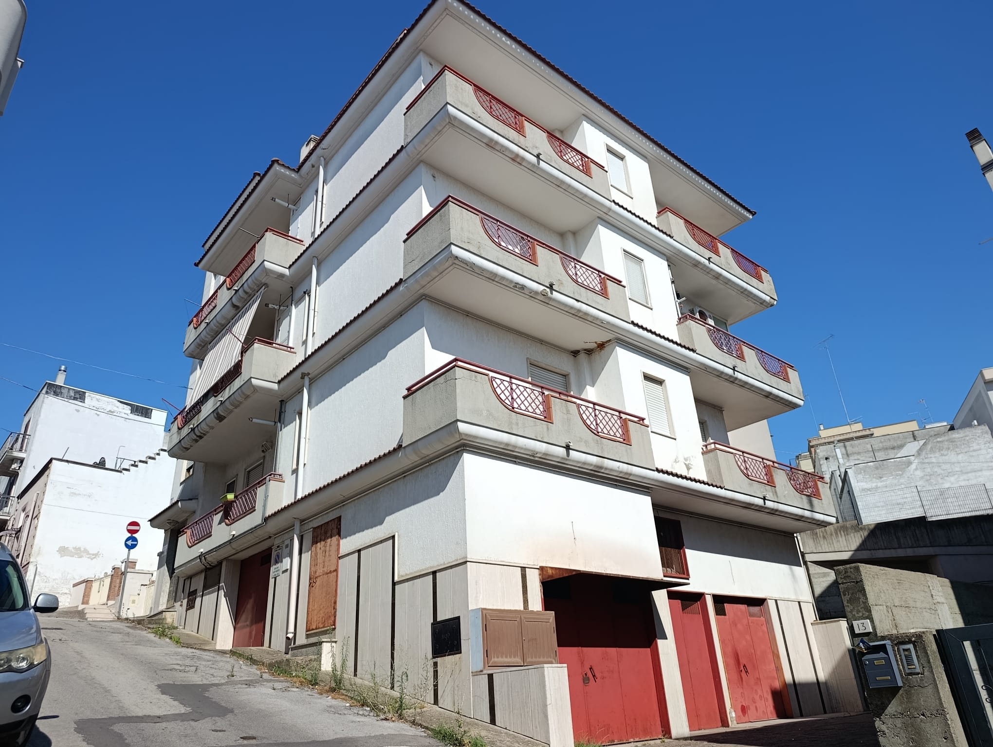 APPARTAMENTO CON GARAGE GINOSA