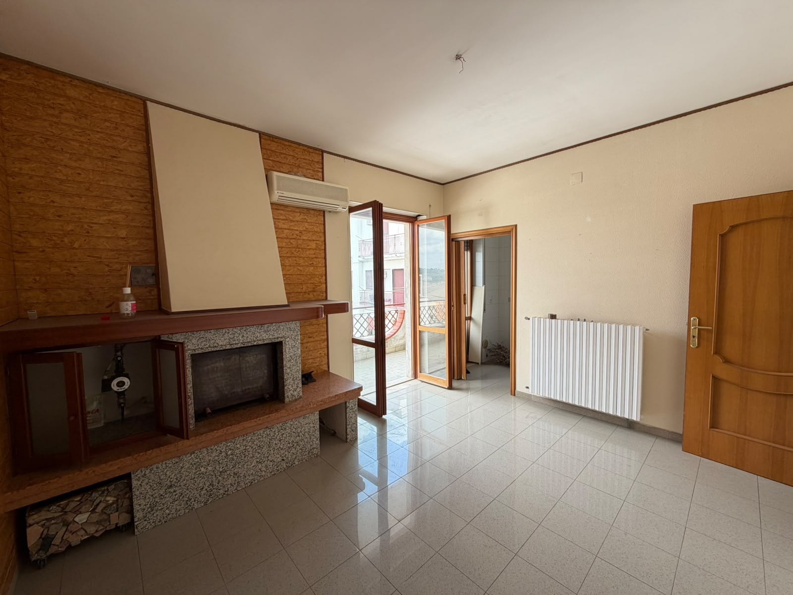 APPARTAMENTO CON GARAGE GINOSA