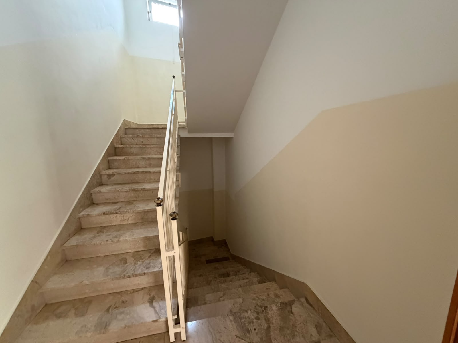 APPARTAMENTO – DEPOSITO E TERRAZZA IN STABILE BIFAMILIARE