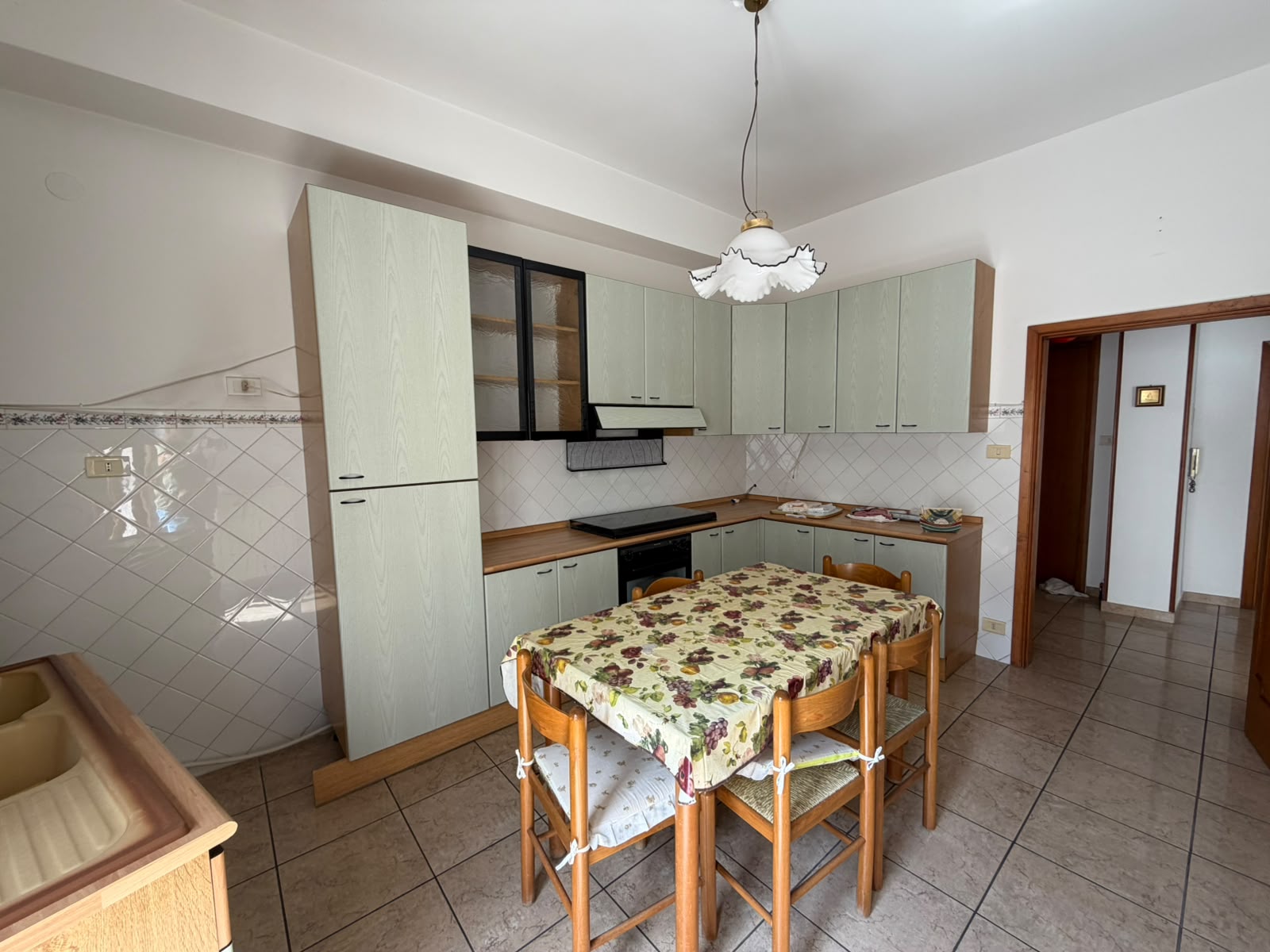 APPARTAMENTO – DEPOSITO E TERRAZZA IN STABILE BIFAMILIARE